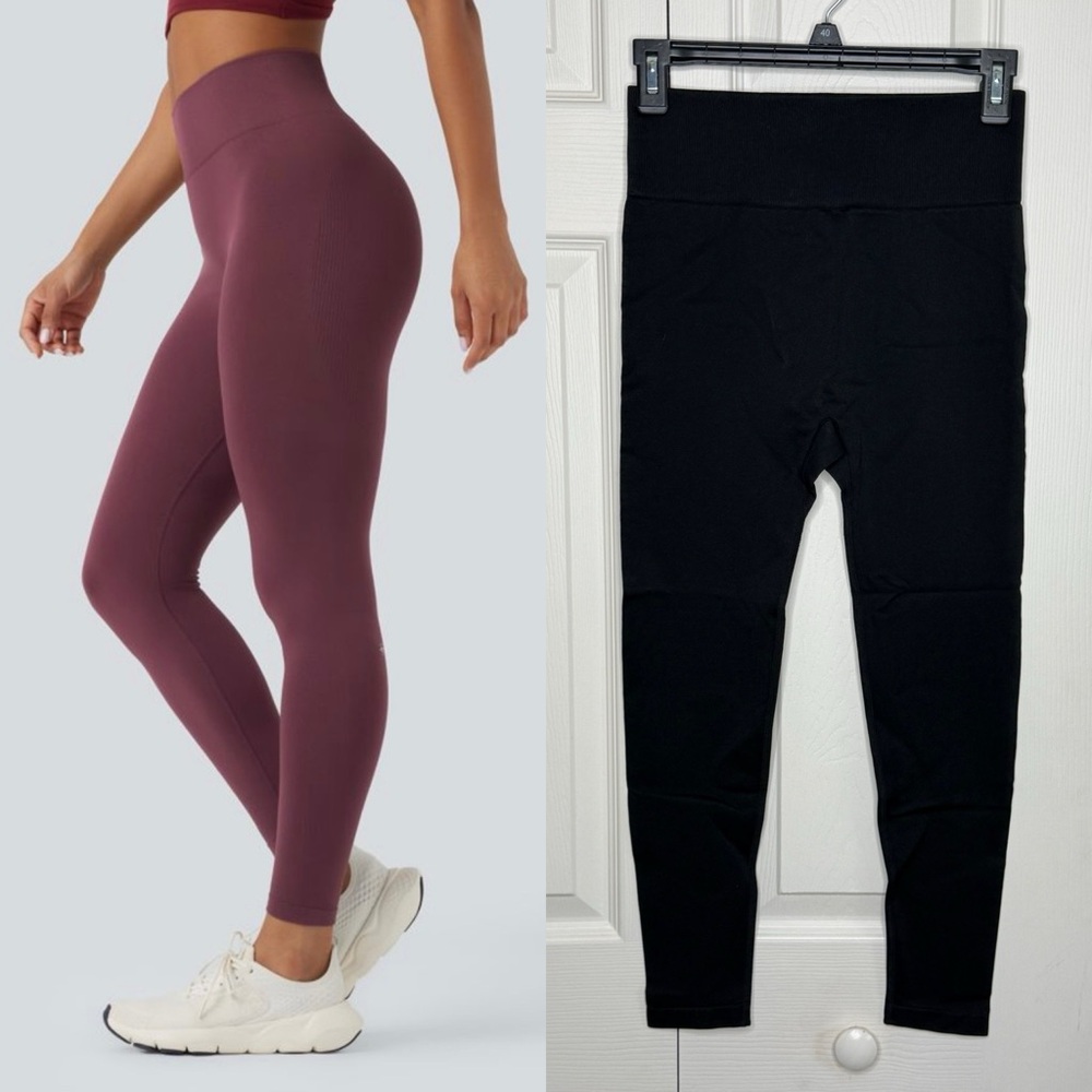 HALARA‎ OneForm Seamless Flow High Waisted 7/8 Yoga Leggings in Black, Size M